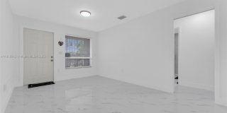 2401 SW 102nd Ave Gallery 15