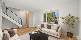 3BR Townhome in Aurora | Private Yard, Covered Parking & Community Pool Gallery 1