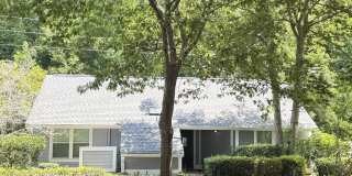1124 Honeysuckle Court Gallery 1