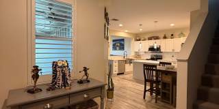 3 Bedroom 2.5 bath Single Family home with extra loft area 2 car garage and extra parking stall with PV! Gallery 9