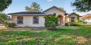 Available NOW - 3/2 Split Plan Home in Eustis with large Florida Rm! Gallery 1