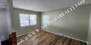 Nice Updated 2 Bed 1.5 Bath Duplex in Basehor-Available NOW!! Gallery 8