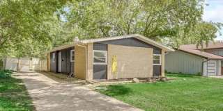8726 Lakewood Avenue Gallery 20