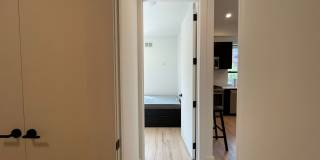 527 Monroe Street Gallery 6