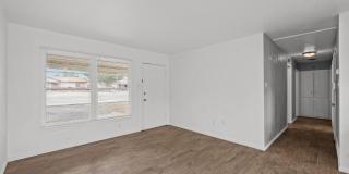 2612 E Auburn Street Gallery 3