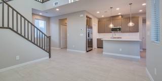 Tri-Level Three Bedroom Home with Spectacular City & Mountain Views Gallery 4