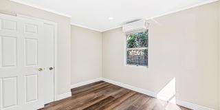 723 21ST Street Gallery 6