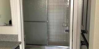 1200 N Mansfield Ave Gallery 11