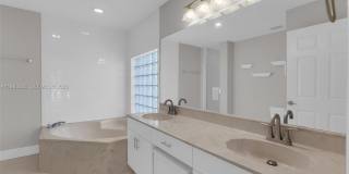 10635 NW 54th St Gallery 18