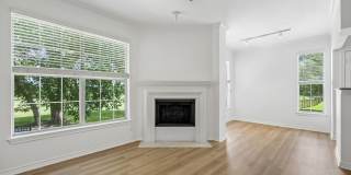 St. Moritz Apartments Gallery 26