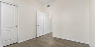 7887 N 16th Street Gallery 20