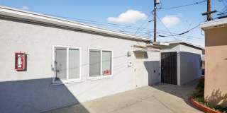 Charming 2 Bedroom 1 Bath Apartment For Rent Gallery 1
