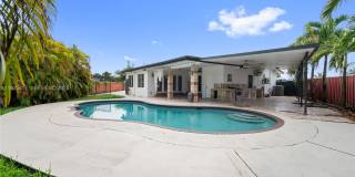 13611 Southwest 77th Street Gallery 16