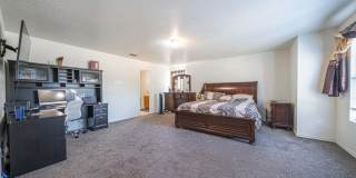 Room in 4 Bedroom Home at Magnolia Grove Gallery 4