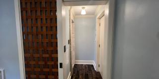 Charming North Capitol Hill Vintage Condo – Modern Comforts & Ideal Location Gallery 9