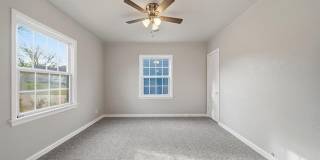 250 S Richmond Avenue Gallery 14