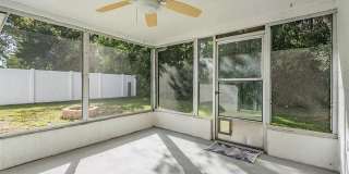 Beautiful and Spacious 2 bedroom 2 bath home Gallery 14