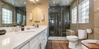 1527 W Pearson Street Gallery 20