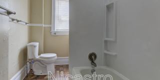 1640 Indianola Avenue Gallery 17