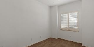 561 Green Village Court Gallery 36