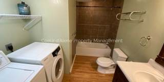 3 bed house w/ family room in The Landings! 3 bed house w/ family room in The Landings! Gallery 7
