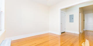 1609 W Berteau Ave Gallery 4