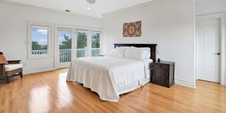 605 Dune Road Gallery 23