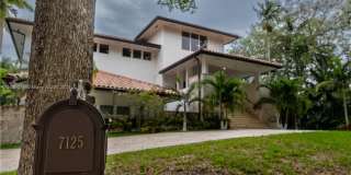 Amazing 2 Story House in Coral Gables Gallery 3