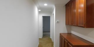 Beautiful 4 bed, 2.5 bath unit in Orange. Gallery 15