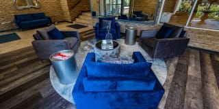 Laurel Village Apartments Gallery 26