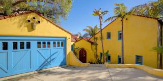 Glorious Gated Private 3 bed/ 3 bath Furnished Spanish Villa with Pool and Hot Tub in the Heart of Los Feliz! Gallery 5
