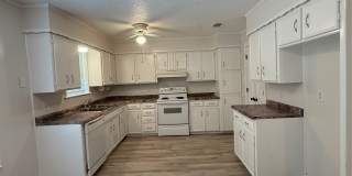 2409 Caprice Avenue Gallery 4