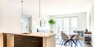 The Jordan Gallery 27