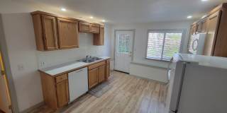 Spacious, Basement One Bedroom with Private Entry! Port Orchard - Available Now! Gallery 4