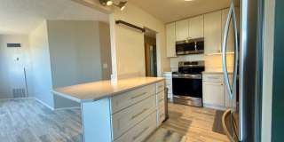 2 Bedroom 1 Bath Condo 934sq ft condo in desirable Downtown St Paul! Gallery 1