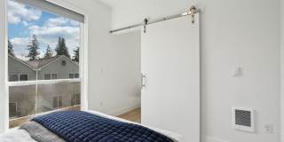Welcome to Burnside Bluffs – Your New Urban Retreat! Gallery 88