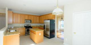 42983 SUNDANCE Square Gallery 8