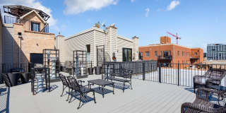 Incredible 2 Bedroom 2 Bath West Loop, Chicago Penthouse Condo for Lease (parking included) Gallery 20