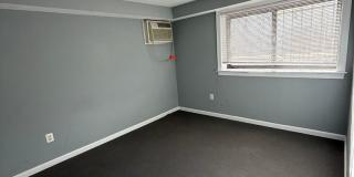 Beautiful 2 Bedroom 1 Bath Condo Conveniently Located Gallery 12