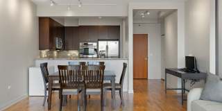 1211 S Prairie Avenue Gallery 7