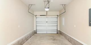 907 Alabama Street Gallery 17