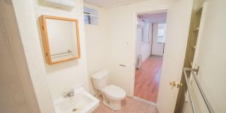 2116 WALNUT Street Gallery 9