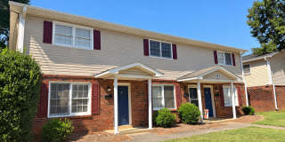 Two bedroom, 1.5 bath in Graham--McAden Place Gallery 1