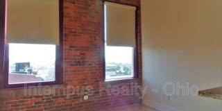 150 E Main St Gallery 8