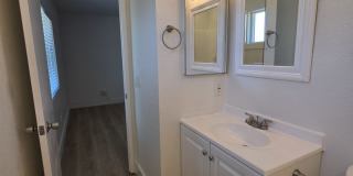 Welcome to your future home! Beautiful 3-bedroom, 2-bathroom house - Don't Miss out Gallery 24