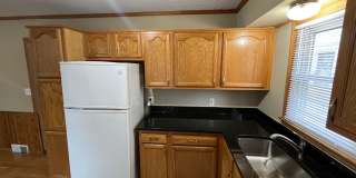 Gorgeous 2 Bedroom House with Massive Two Car Garage! Apply Today! Gallery 6