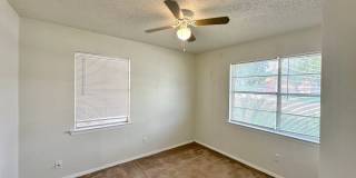 Viewable May 6th!  Small Pets Accepted! Gallery 17