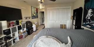 Large 3-Bedroom, 3.5-Bathroom Townhome Gallery 7