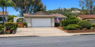 Beautiful Single-Story Home in the Desirable San Carlos Neighborhood Gallery 1