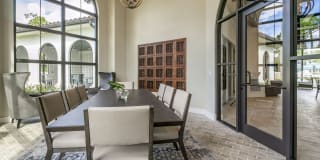 Lago Gallery 9